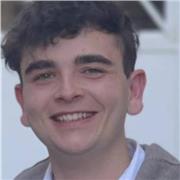 Desarrollador full-stack, con más de 4 años programando y un año en el ámbito de la educación.